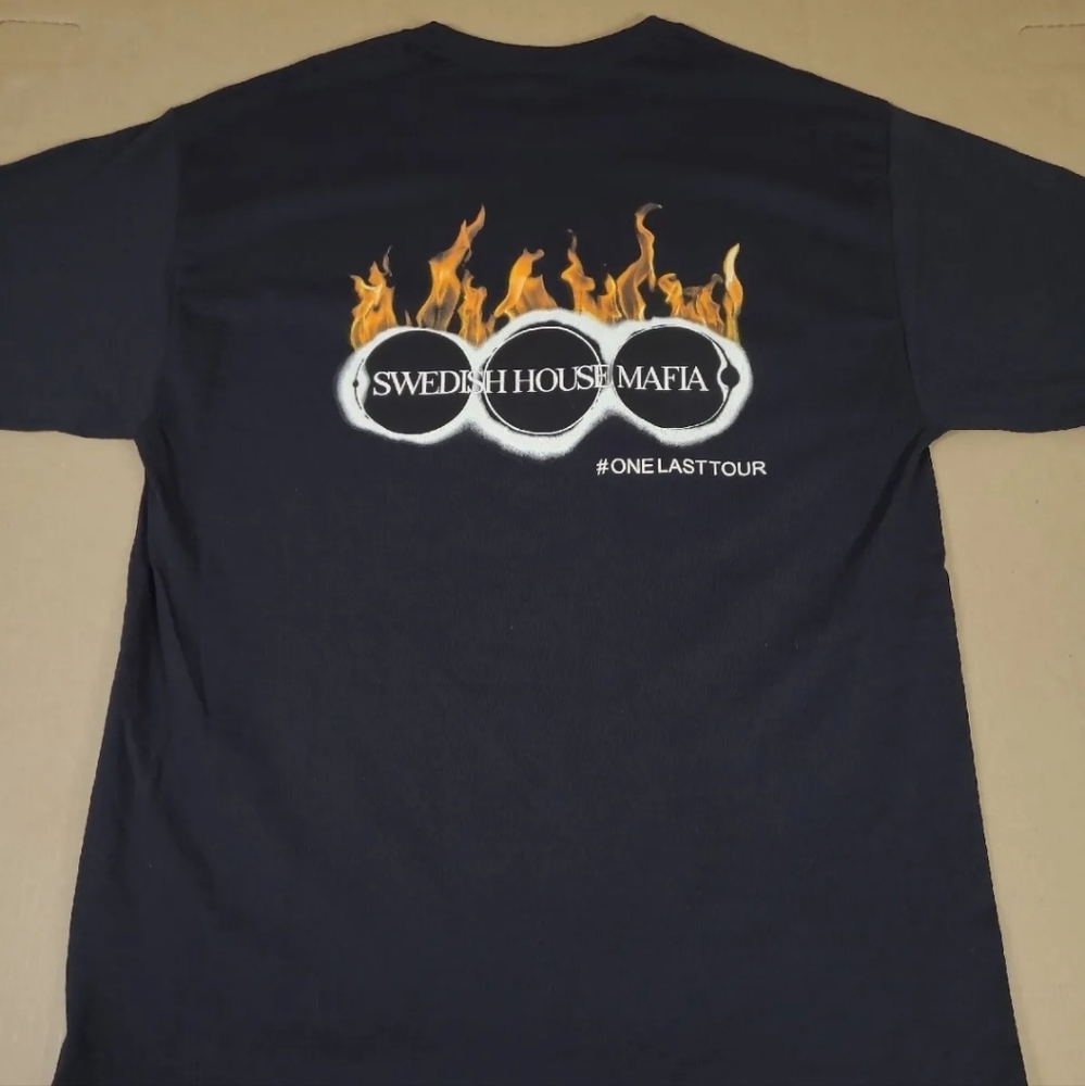 Vntg Y2K 2012-2013 Swedish House Mafia  Pyro Stage Crew EDM One Last Tour Shirt‎ - Picture 8 of 10